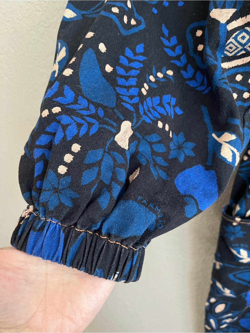 FARM Rio Macaw Forest Tropical Cotton Jumpsuit Black Blue Medium Anthropologie - Picture 9 of 16